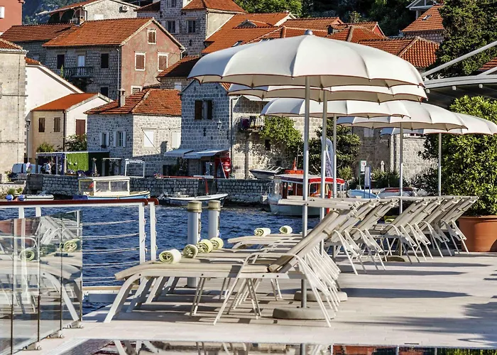 Perast City Center Hotels