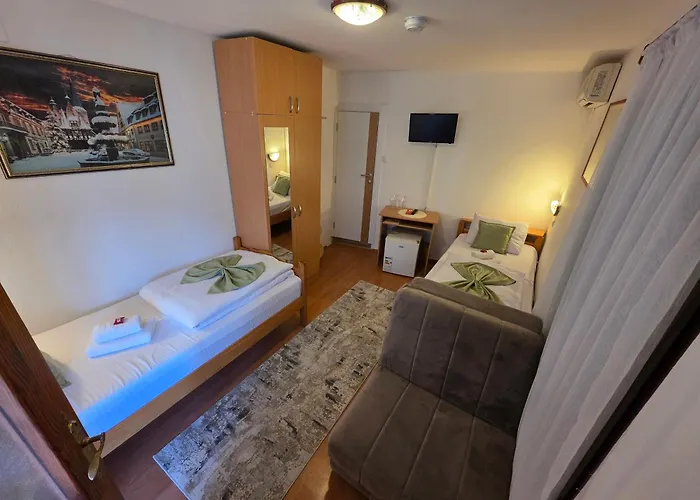 Kotor Hotels near Museu Episcopal de Vic with shuttle service