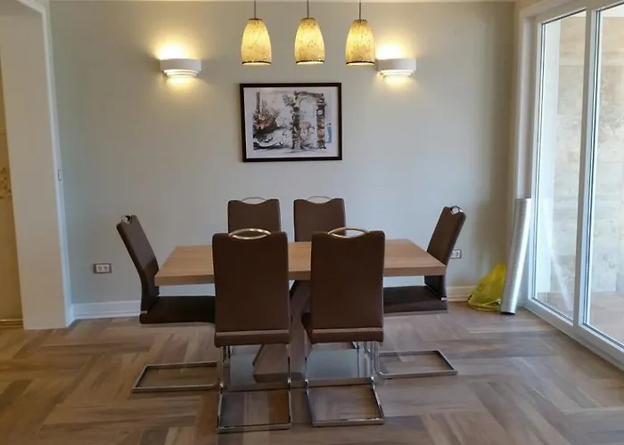 Kotor Villas